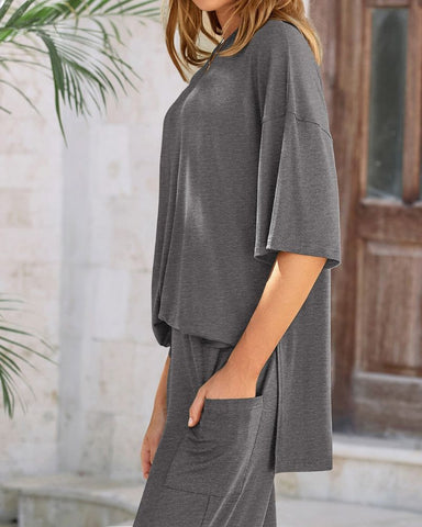 Relaxed Split-Hem Top & Wide-Leg Pants Set