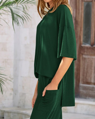 Relaxed Split-Hem Top & Wide-Leg Pants Set