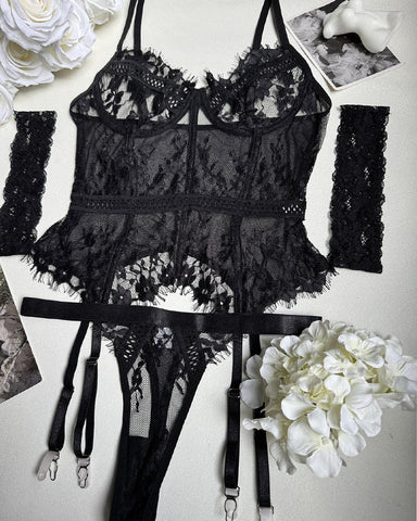 Women’s Lace Corset & Panty Set with Garter