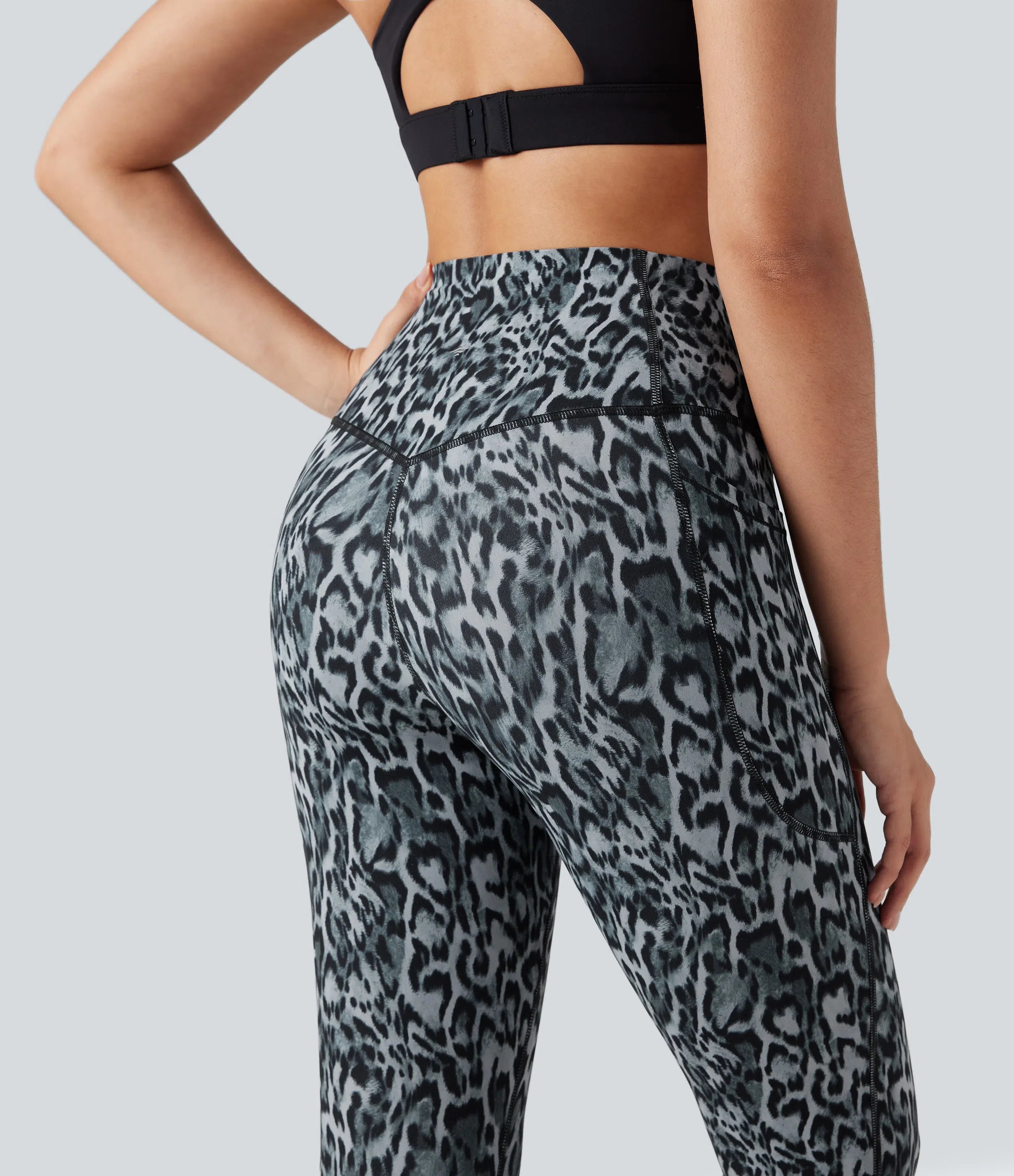 Leopard Print SoCinched High Waisted Tummy Control Yoga Leggings with Pockets