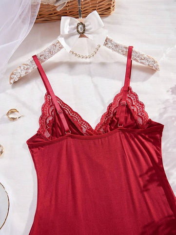 Plus Size Women’s Lace-Trim Side Split Cami Nightgown
