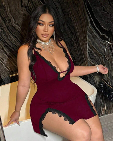 Plus Size Women’s Deep V-Neck Lace Slip Dress