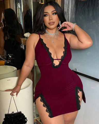 Plus Size Women’s Deep V-Neck Lace Slip Dress