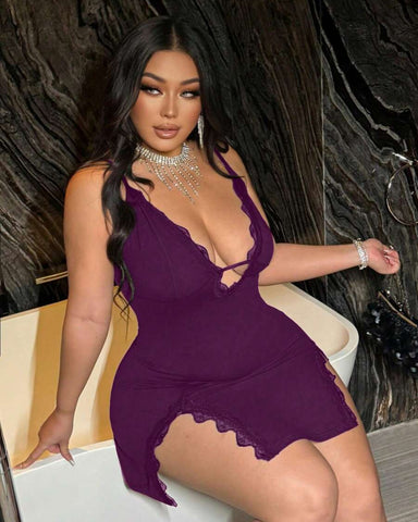 Plus Size Women’s Deep V-Neck Lace Slip Dress