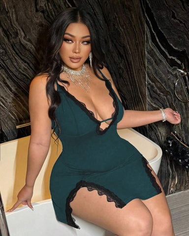 Plus Size Women’s Deep V-Neck Lace Slip Dress