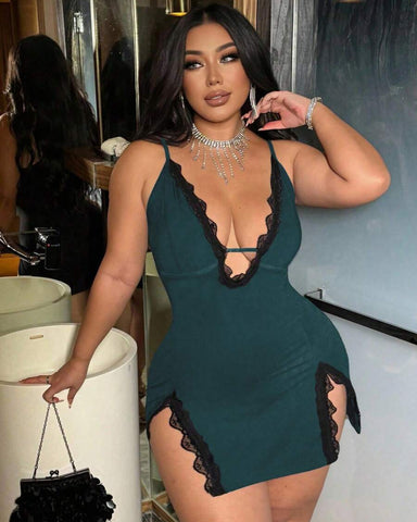 Plus Size Women’s Deep V-Neck Lace Slip Dress
