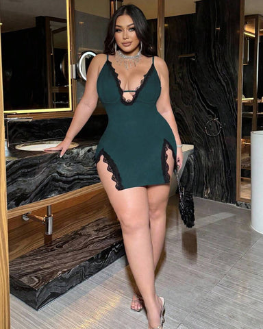 Plus Size Women’s Deep V-Neck Lace Slip Dress