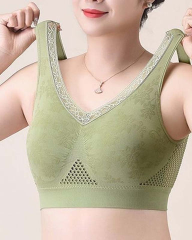 Women’s Wireless Lace Bra with Maximum Support