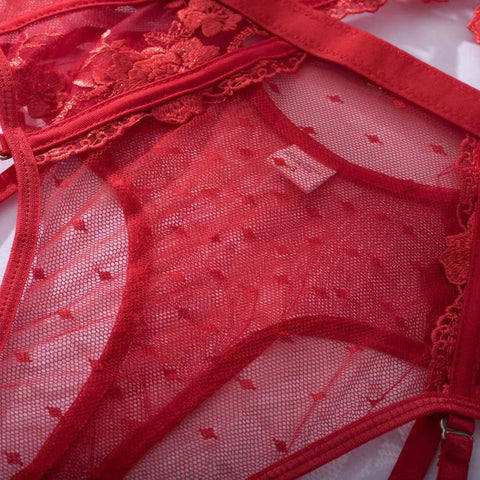 3-Piece Backless Lace Lingerie Set with Adjustable Straps